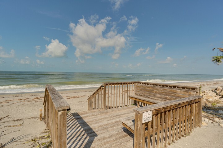Manasota Key Vacation Rental w / Beach Access!