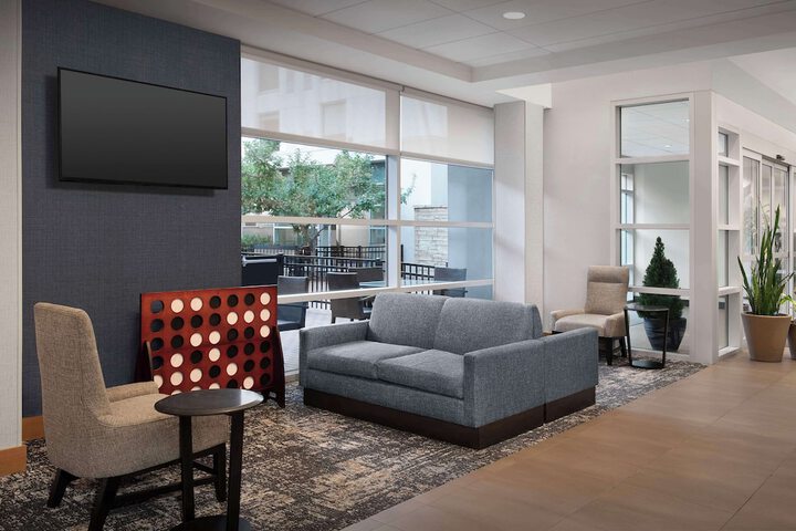 Hyatt Place Boulder / Pearl Street