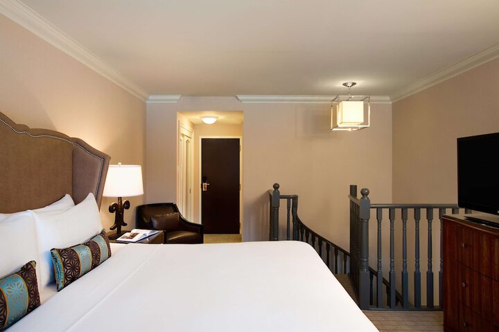 Room 79 of 215