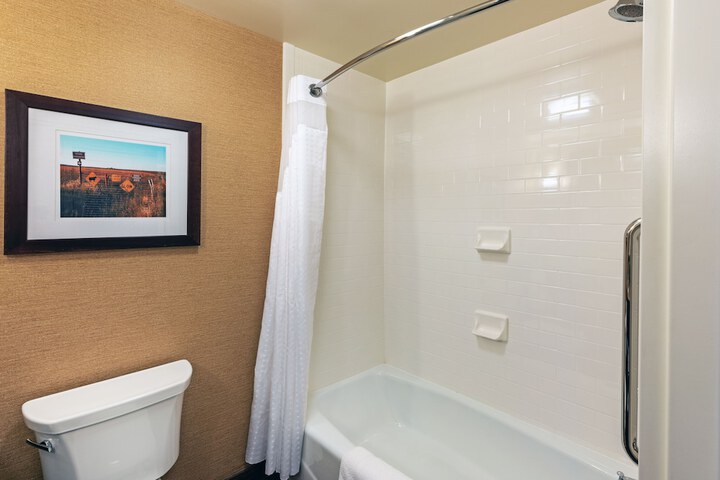 Holiday Inn Ardmore I-35 by IHG