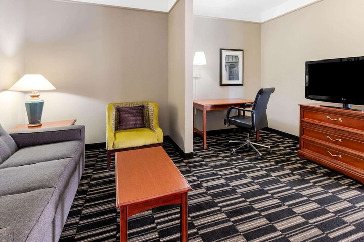La Quinta Inn & Suites by Wyndham Roswell