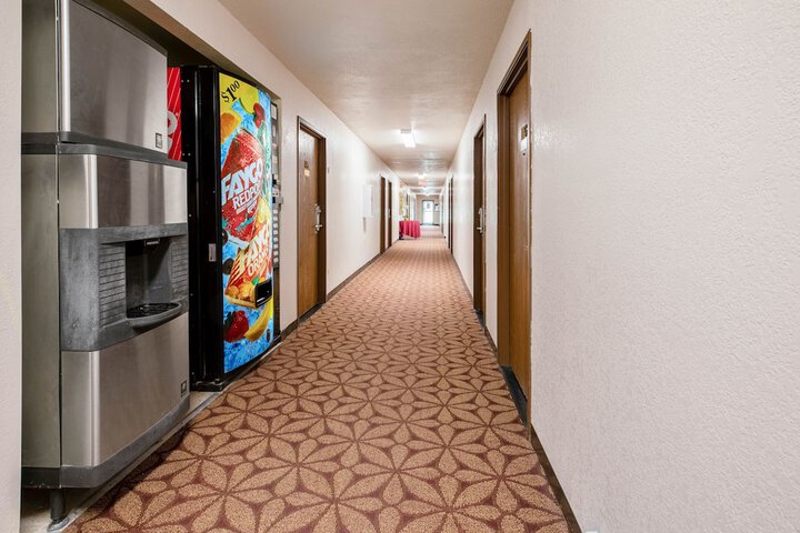 Hotel Interior 7 of 73