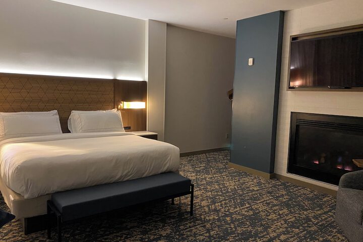 Room 71 of 105