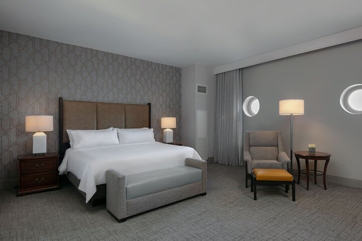 Room 51 of 105