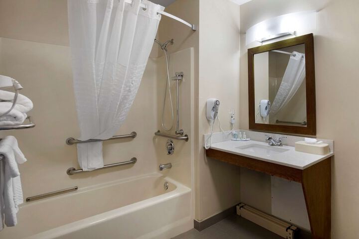 Quality Inn Seneca Clemson Area US-123