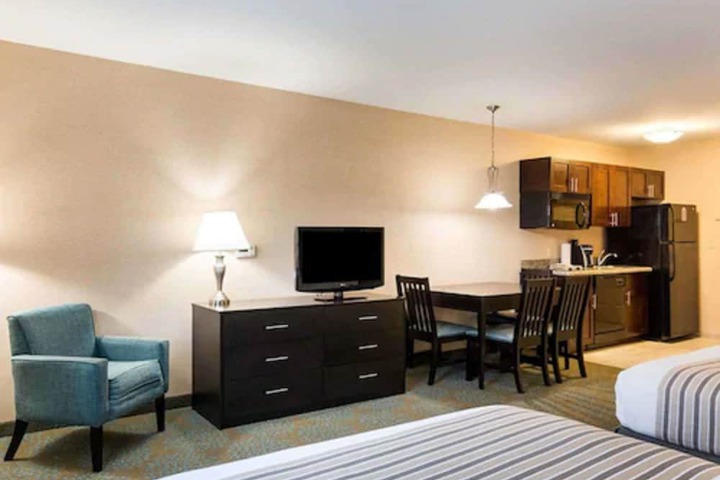 Room 15 of 35