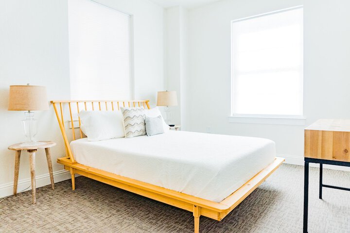 Room 121 of 220