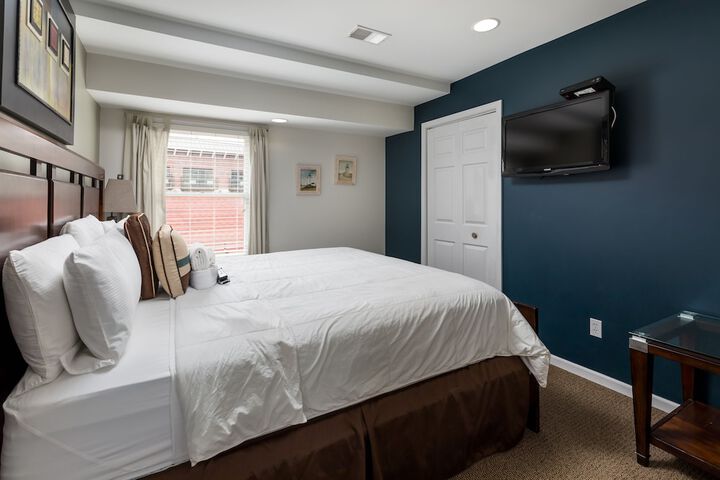 Room 250 of 279