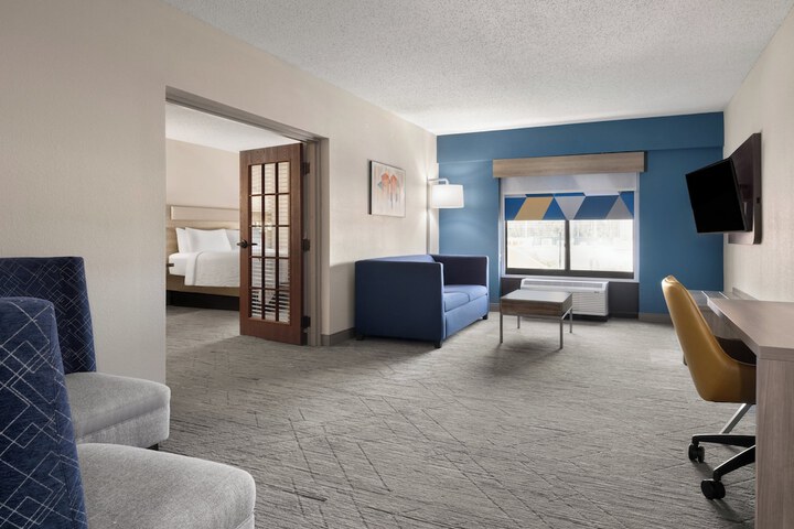 Room 30 of 50