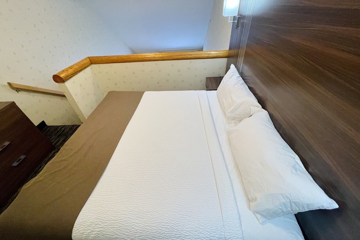 Room 20 of 112