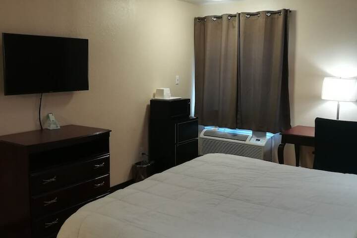 Room 37 of 54