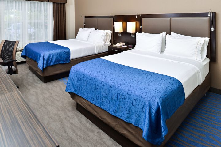 Holiday Inn Express St. Louis West - OFallon by IHG