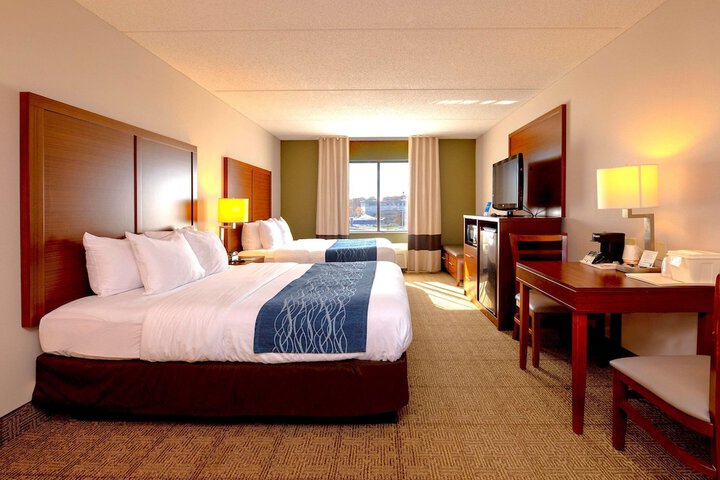 Room 10 of 34