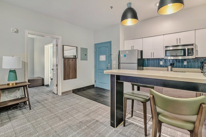 Staybridge Suites University Area by IHG