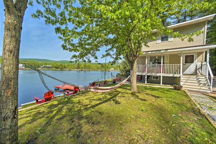 Lake Luzerne Home w / Fire Pit on Hudson River