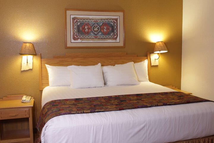 Room 23 of 34