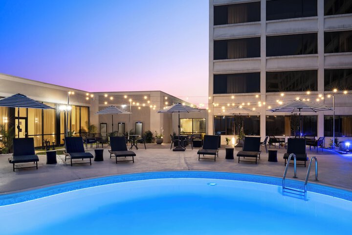 Pool 4 of 53