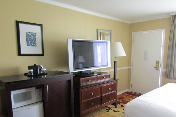 Room 26 of 71