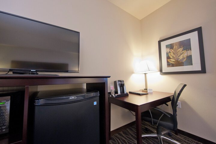 Cobblestone Inn & Suites - Boone