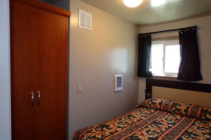 Room 56 of 90