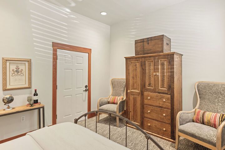 Room 41 of 113