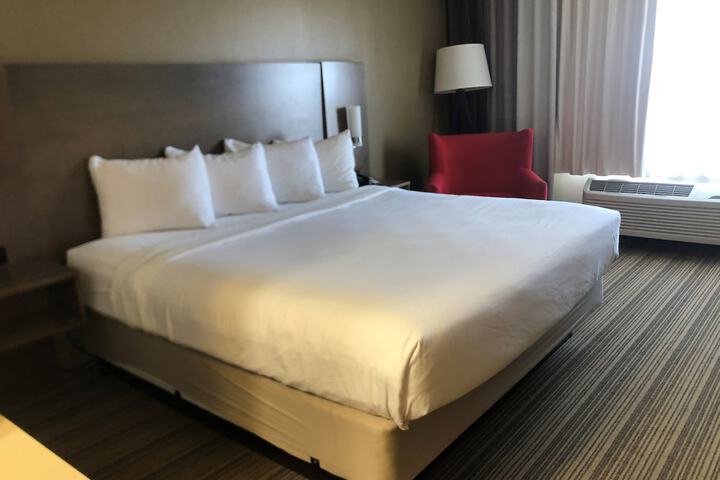 Country Inn & Suites by Radisson Ankeny - Des Moines
