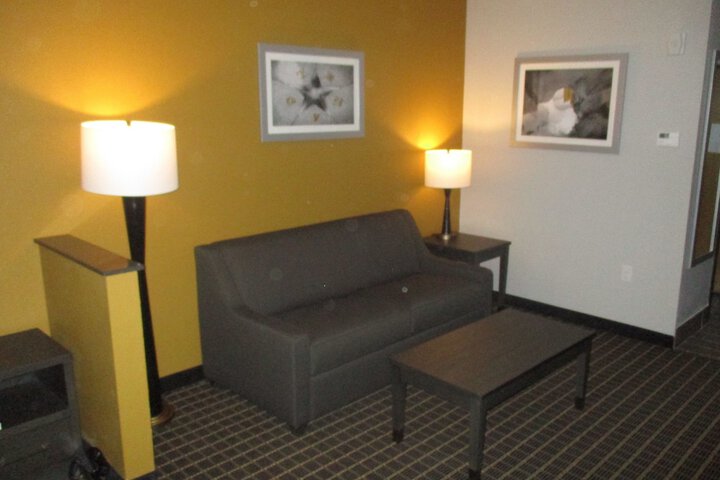 Room 17 of 26