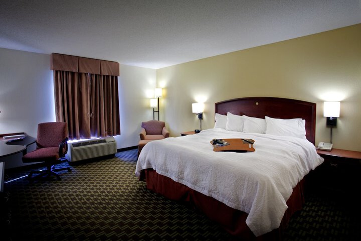 Room 25 of 51