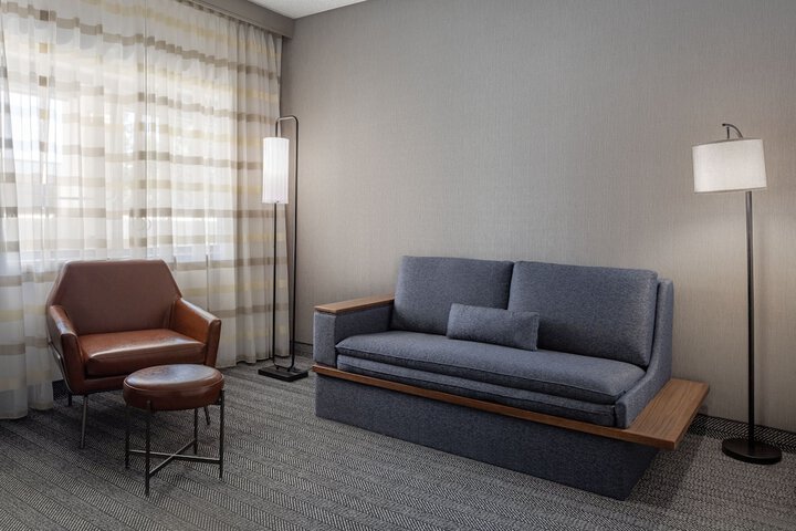 Room 16 of 65