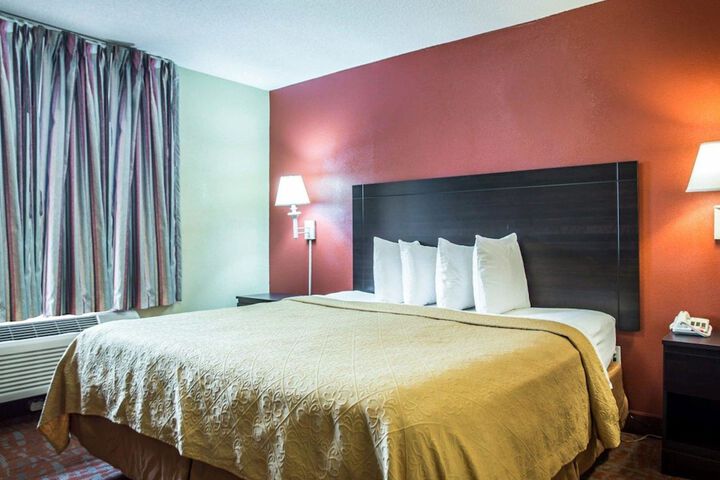 Quality Inn & Suites Monroe