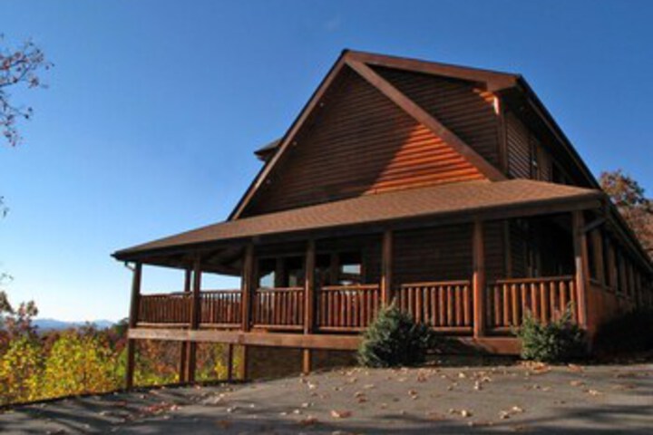 Big Bear Lodge Five Bedroom Home