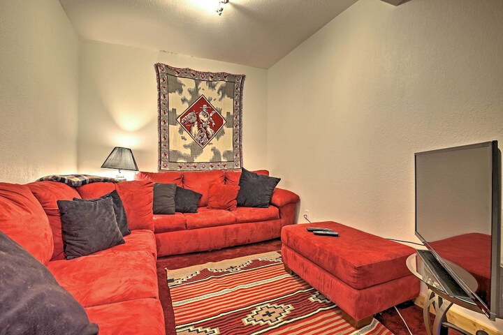 Expansive Alma Cabin w / Hot Tub & Mountain Views!