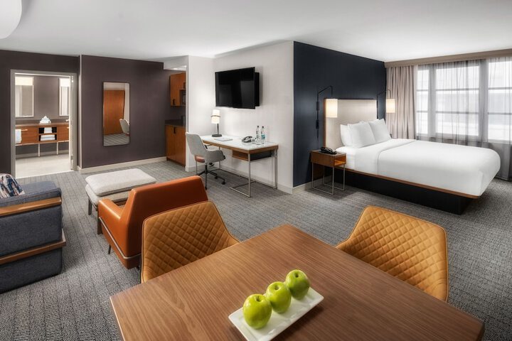 Room 14 of 46
