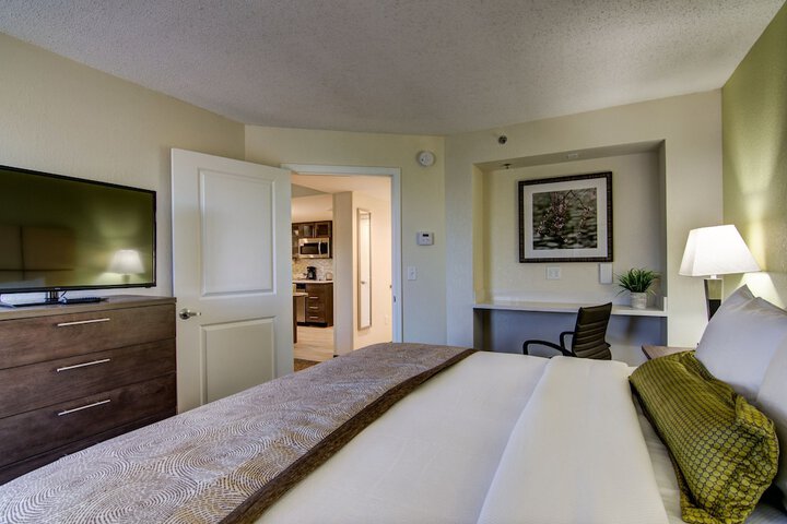 Room 37 of 47