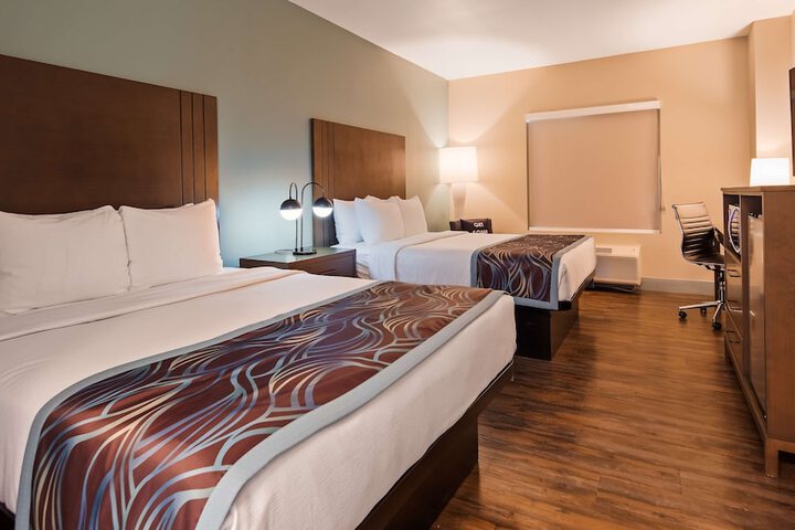 Best Western Plus New Barstow Inn & Suites