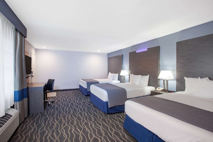 Room 16 of 29