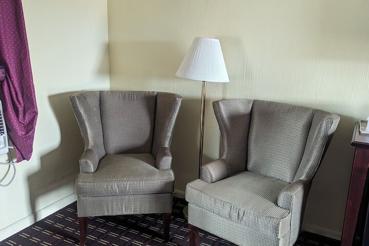 Room 18 of 22