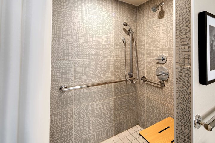 Embassy Suites by Hilton San Rafael at Marin Center