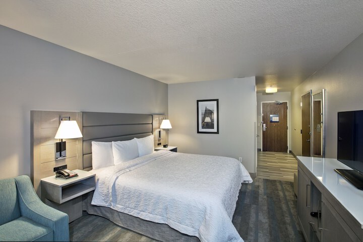 Room 14 of 38