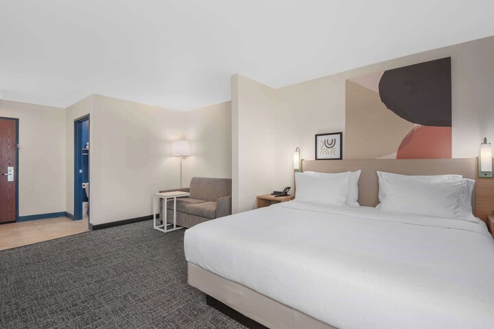 Room 22 of 59