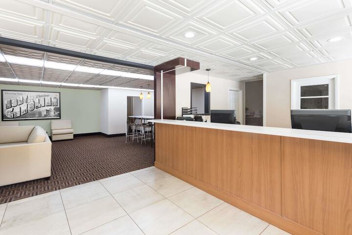 Hotel Interior 9 of 21