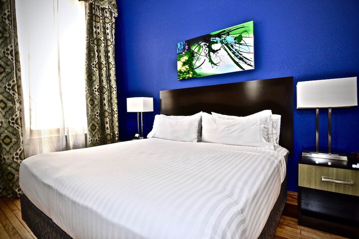 Room 21 of 57