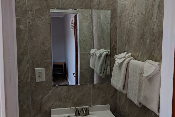Room 14 of 42