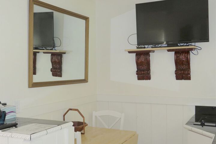 MONTE RIO COTTAGES