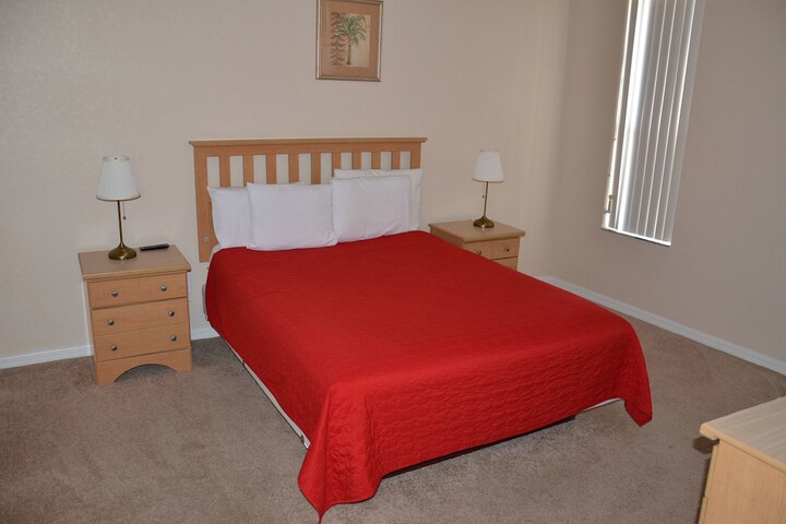 Room 12 of 15