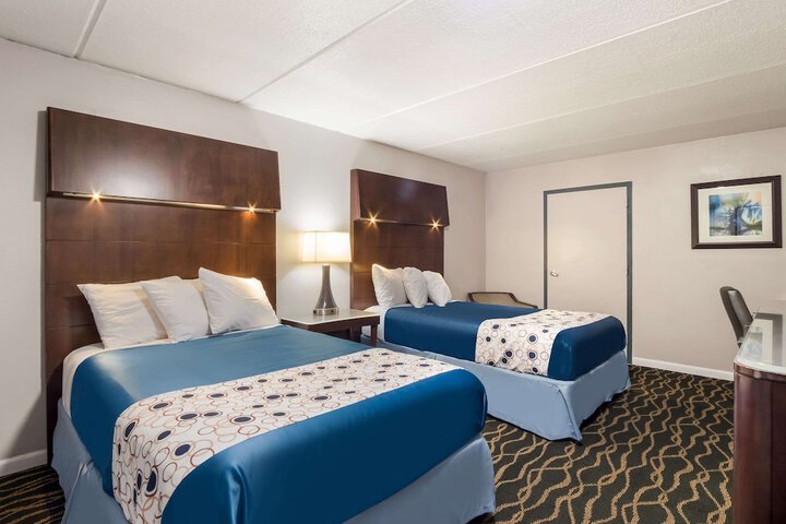 Rodeway Inn Greenwood