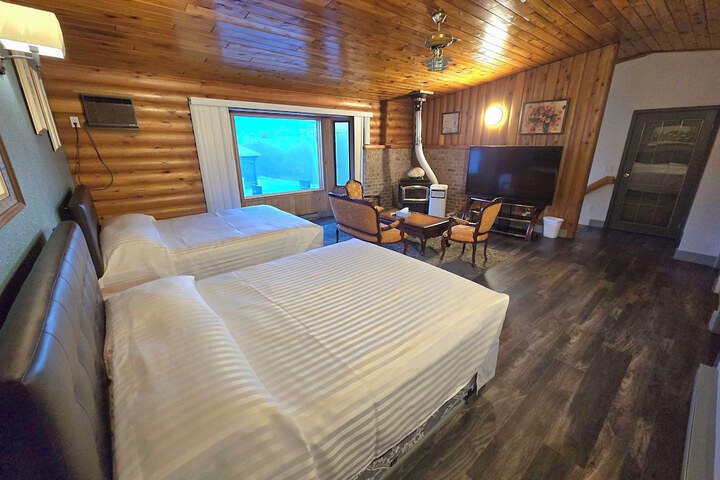 Room 38 of 53
