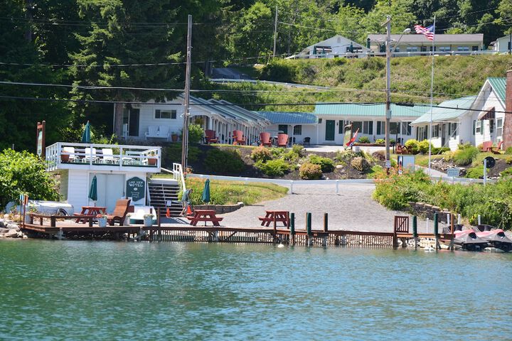 Lake View Motel