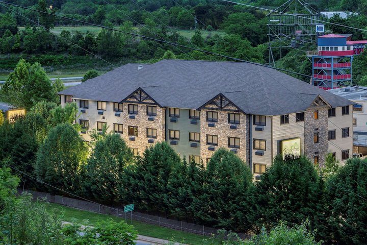 Hotel 7 of 118