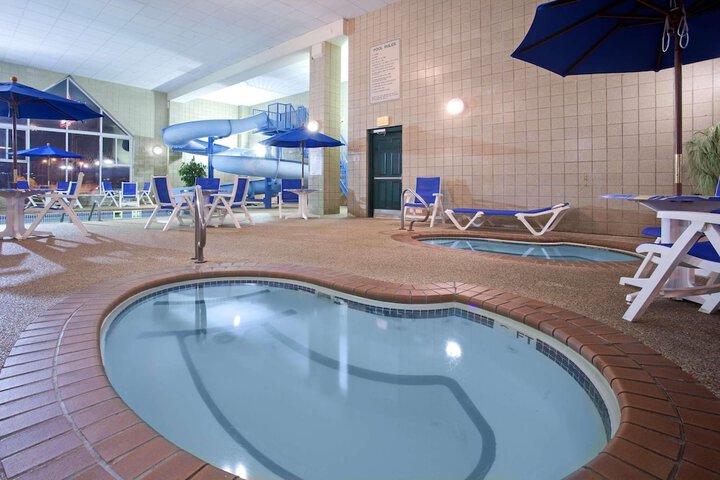 Country Inn & Suites by Radisson Rapid City, SD